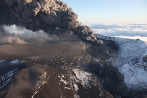 Eyjafjallajökull volcano, ash eruptions, summit crater