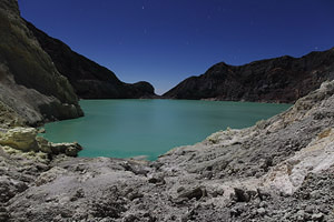 Kawah Ijen volcano, Solfatara, Sulfur Mine, Sulphur, Acidic crater lake