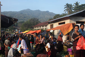 Kelimutu volcano with Moni market in front