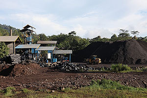 Quarrying volcanic materials, Lokon-Empung volcano