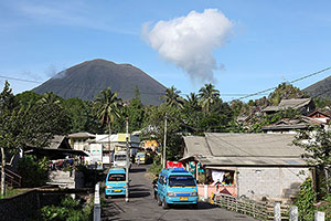 Kinilow town at foot of Lokon-Empung volcano