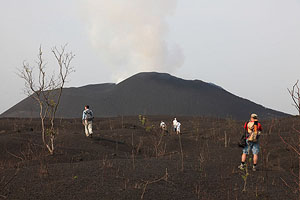 Nyamuragira volcano - crossing lapilli plains