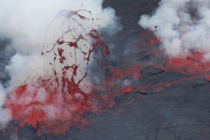 Nyiragongo volcano, lava lake fountaining activity, Pelees hairs