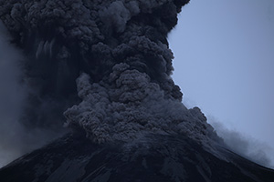 Reventador volcano, Ecuador, Minor pyroclastic flow