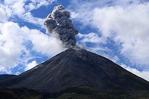 Reventador volcano, Ecuador, Eruption, Ash Cloud