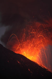Sakurajima Volcano, Showa Crater, Nighttime, Glowing lava, Vulcanian Eruption, 2009/2010