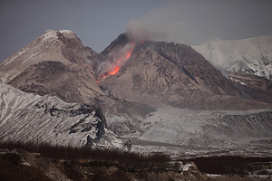 Incandescent rockfall from growing lava dome of Shiveluch volcano, Kamchatka